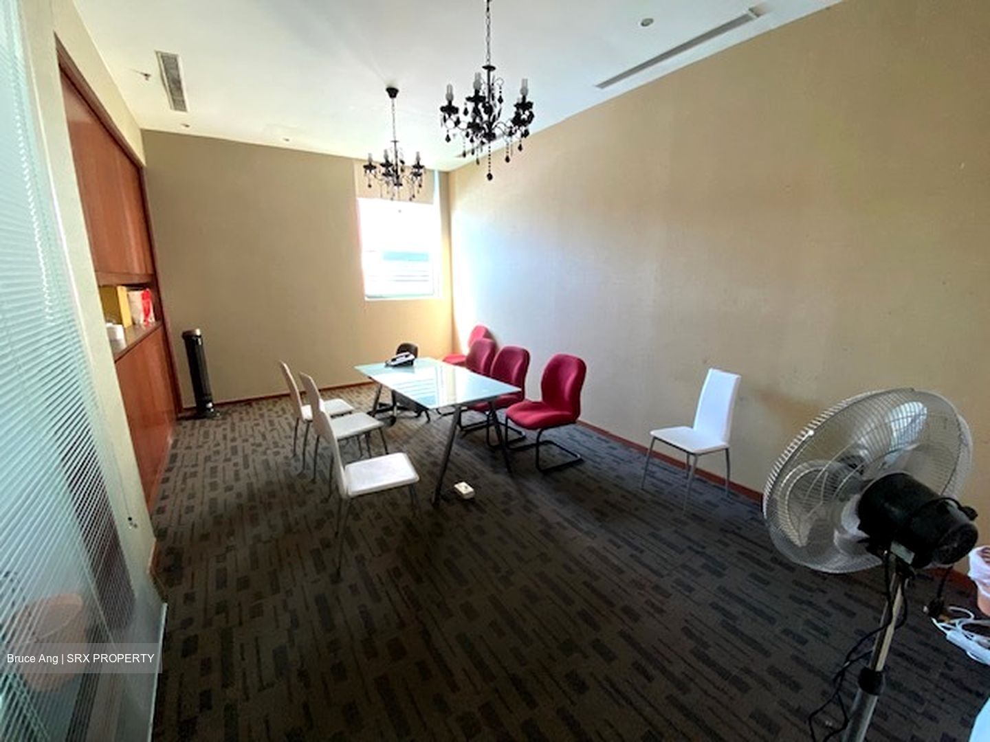Highland Centre (D19), Office #452192711